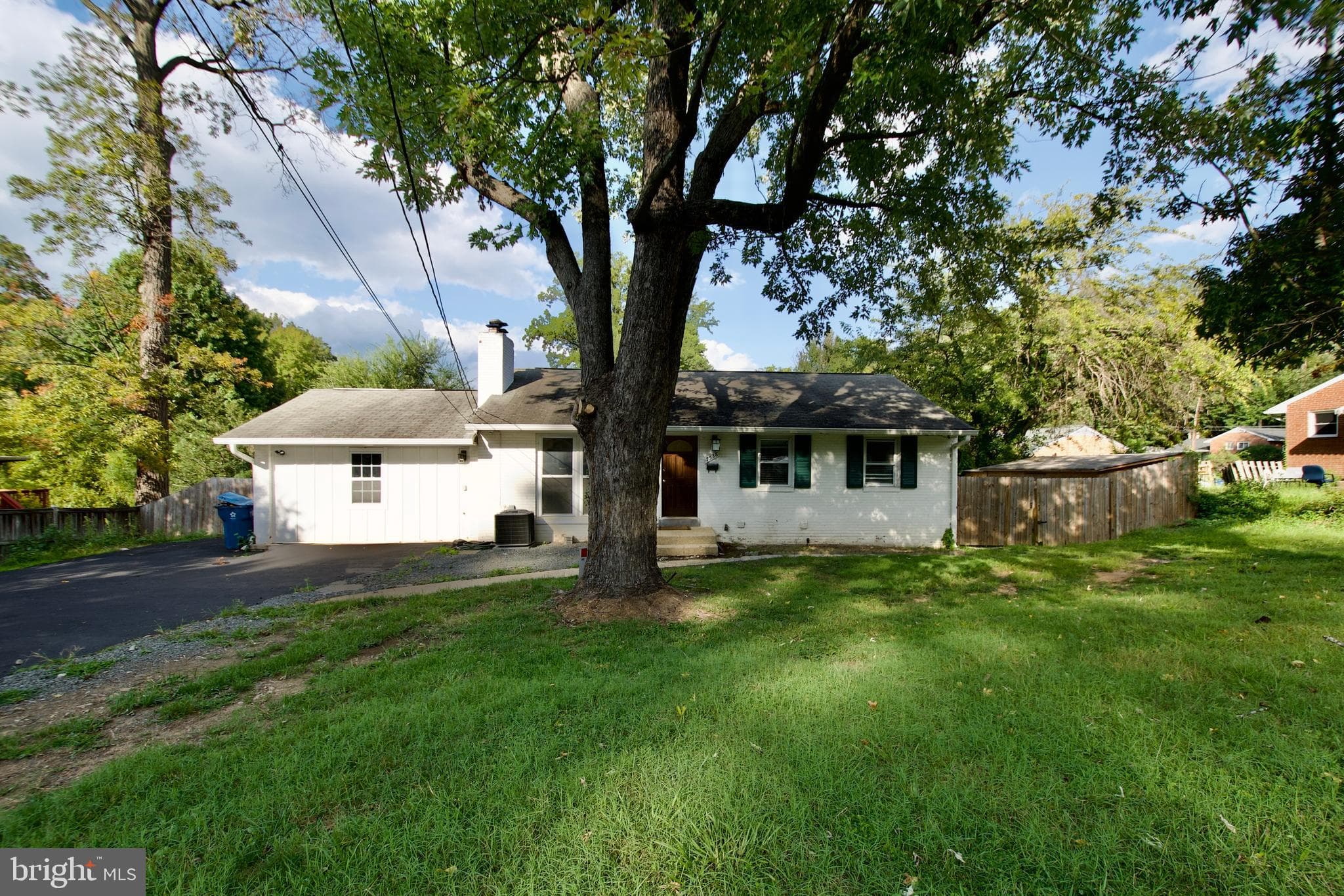 7538 Axton St - Springfield, VA